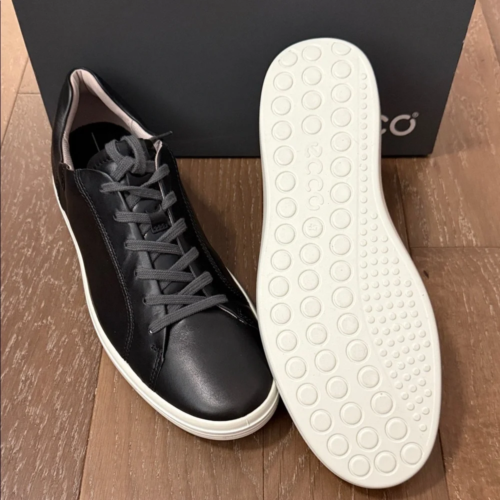 Ecco Men's Black Leather Casual Sneakers Size 47 - Picture 2 of 6